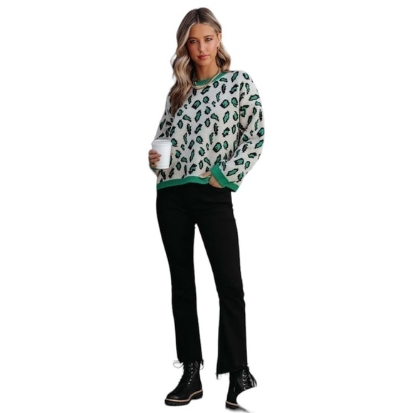 VICI Amazonia Green Leopard Print Sweater large New with tags - Picture 3 of 11